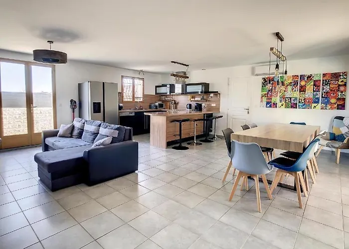 La Cigota - With Swimming Pool For 8 People